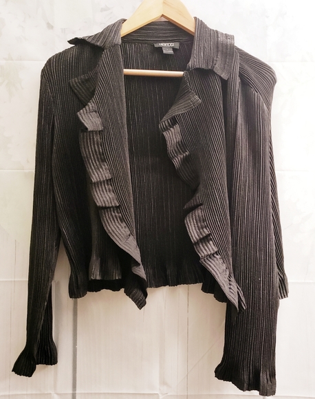 Vecca Sweaters - Vecca Black Ribbed Cardigan Light Jacket Top L